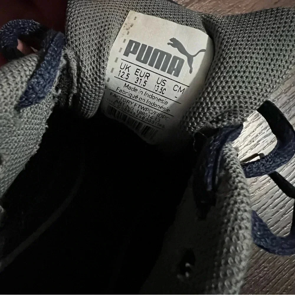 Kids Puma Sneakers Tennis Shoes size 13.5C navy blue